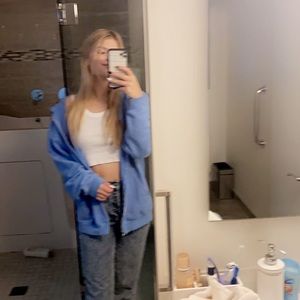 Meet your Posher, Parker